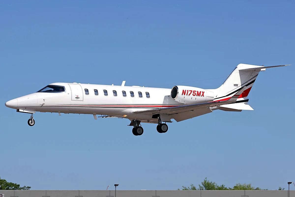 Bombardier Learjet 75